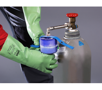 Find laboratory equipment – tubing connectors, measuring
